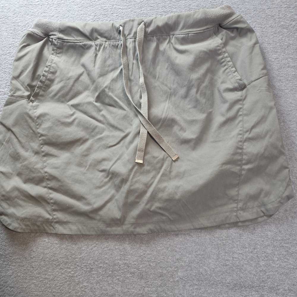 Te Verde Skort Womens M Khaki Golf Pickleball Fitness Athletic Hiking Drawstring